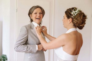 Trouwkostuum vrouw grijs