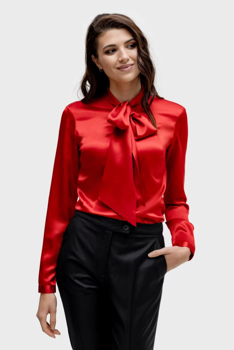 Trouwpak voor vrouwen op maat gemaakt in rood 