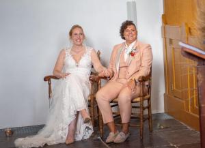 Broekpak bruid gemaakt in zalm roze