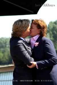 Broekpakken gemaakt voor de bruiden Anouk en Katri