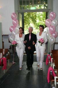 Dames smoking wit gemaakt voor lesbisch huwelijk Lorinda en Petra (1)