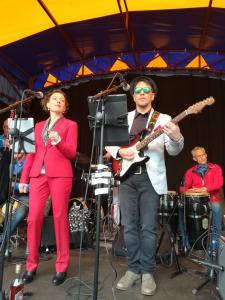 Damesmaatpak gemaakt in rood voor Monica (1) (1)