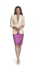 Feestelijk roze jurk met creme kleurige blazer