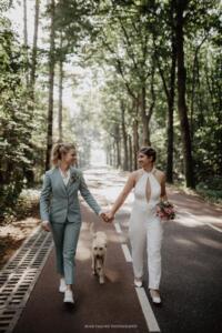 Stoer-trouwpak-vrouw-met-gilet