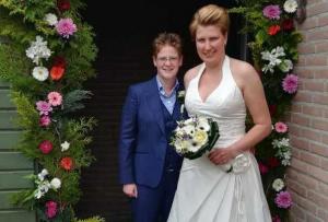 Stoer trouw broekpak vrouw op maat gemaakt voor Sabine met gilet