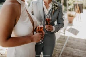 Trouwkostuum-dame-met-gilet-groen