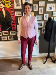 Trouwpak-vrouw-met-gilet