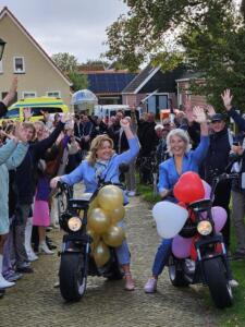 Trouwpakken-voor-vrouwen-op-maat-gemaakt