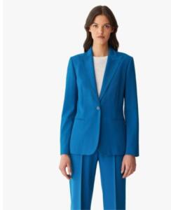 Vrouwelijk-stoer-trouwpak-blauw