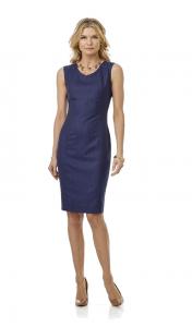 Vrouwelijk getailleerde jurk in blauw