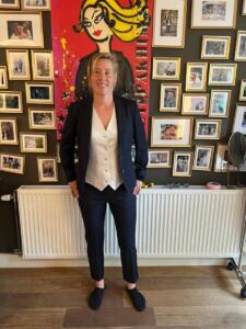 Vrouwen-trouwkostuum-met-gilet