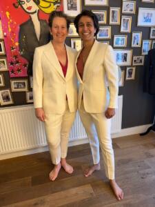 Witte-trouwpakken-vrouwen-en-trouwen