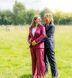 trouwpakken-voor-vrouwen-op-maat-gemaakt